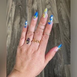 Feral Edge “Changing The Game” Press-On Nails Geometric Blue & Yellow Design